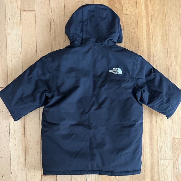 The North Face Boys Hooded Winter Jacket – Black, Size Medium - Picture 1 of 3